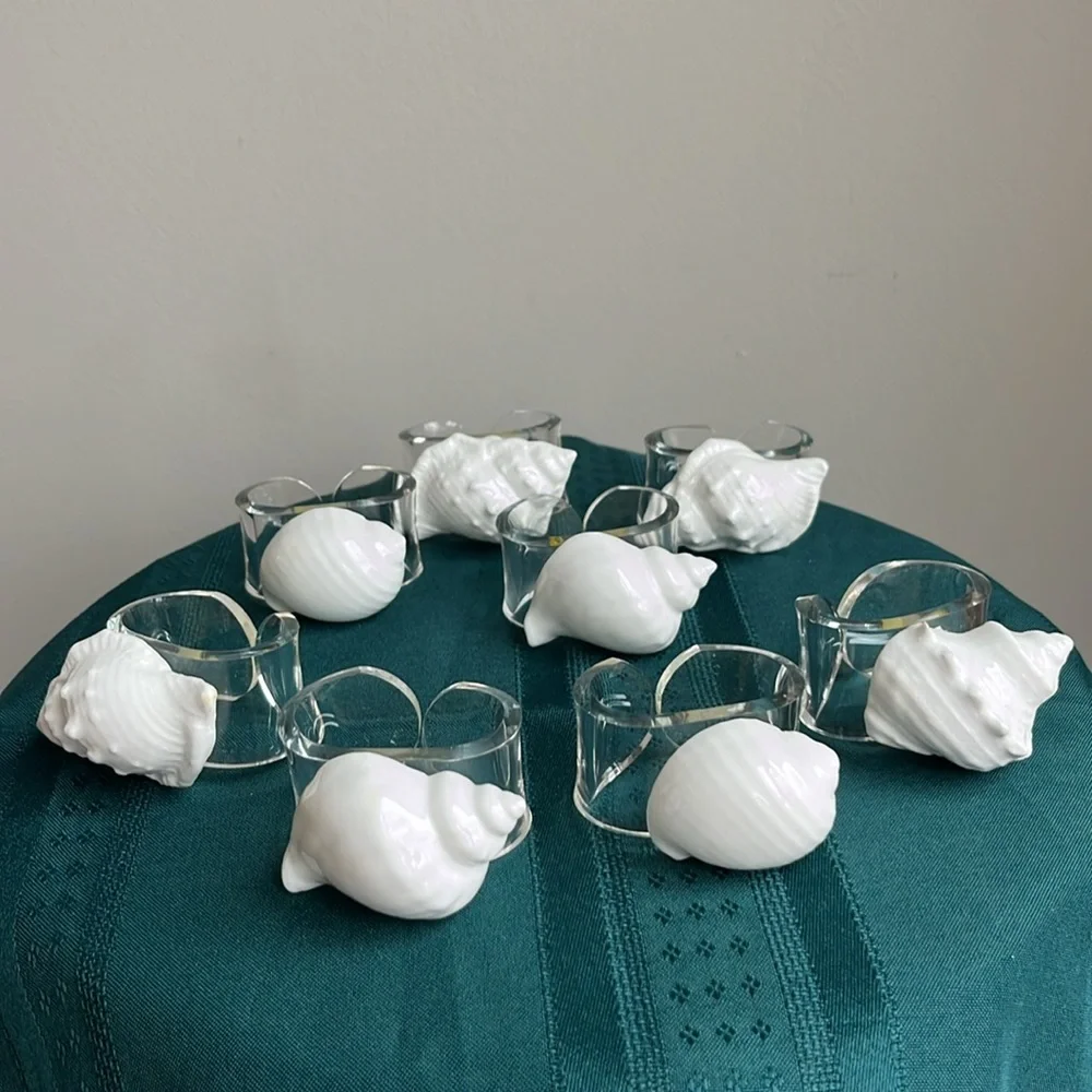 Vintage Shell Napkin Rings Seashells Acrylic Lucite Bone China Conch Set 8‎